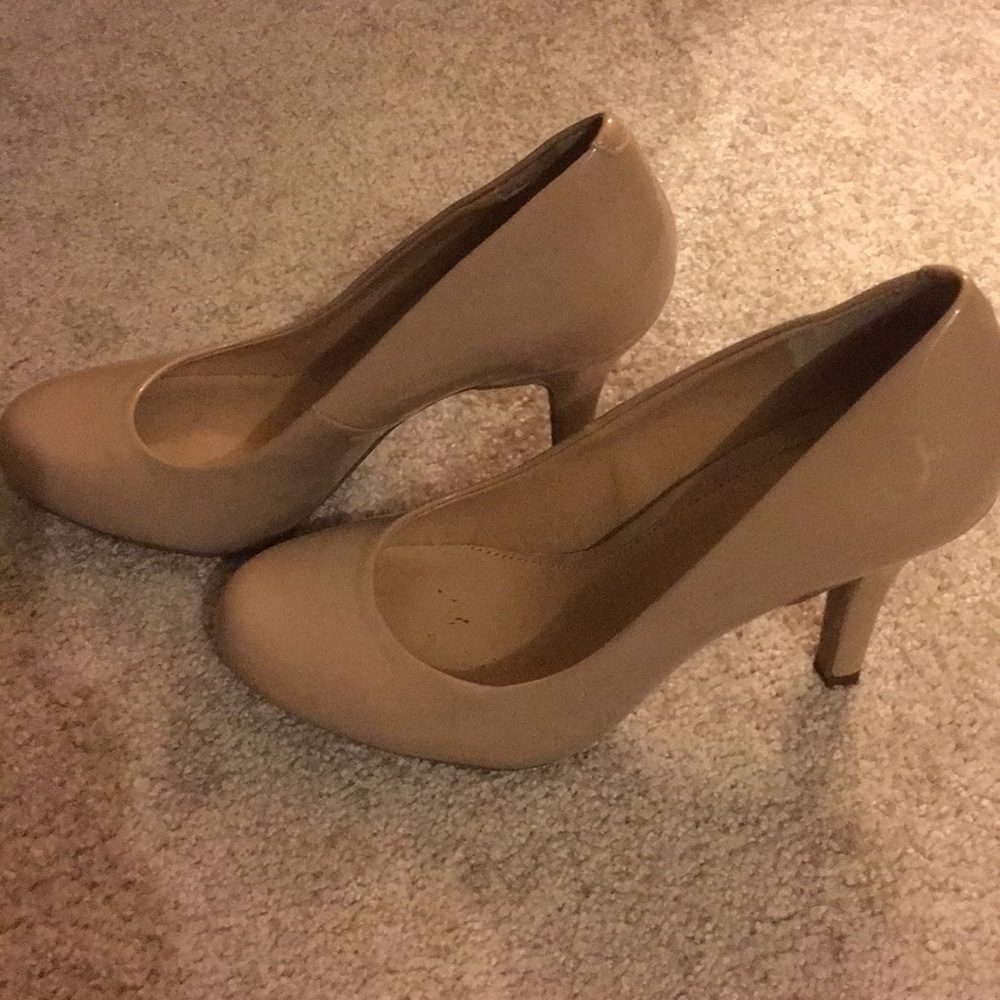 Tan heels